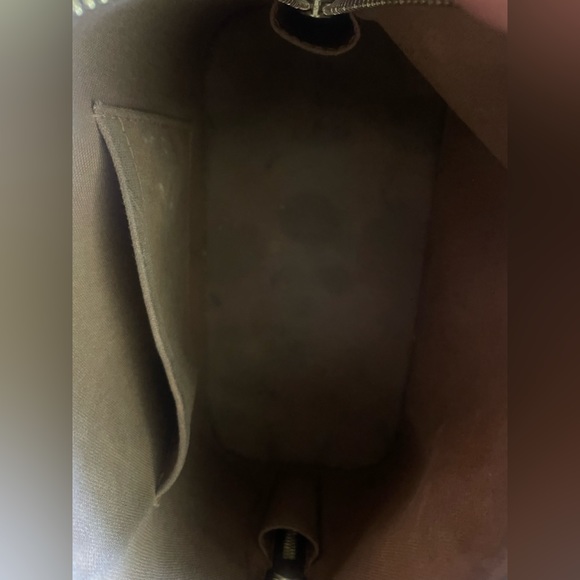 Louis Vuitton Alma BB - Picture 6 of 10